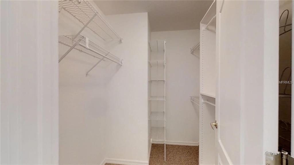 544 WILMINGTON CIRCLE, OVIEDO, Florida 32765, 5 Bedrooms Bedrooms, 9 Rooms Rooms,3 BathroomsBathrooms,Residential,For sale,WILMINGTON,O5555295