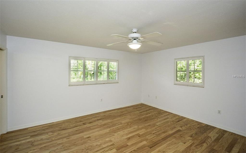 2133 ORIOLE DRIVE, SARASOTA, Florida 34239, 4 Bedrooms Bedrooms, 9 Rooms Rooms,3 BathroomsBathrooms,Residential,For sale,ORIOLE,A4207365