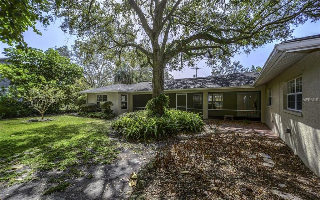 2133 ORIOLE DRIVE, SARASOTA, Florida 34239, 4 Bedrooms Bedrooms, 9 Rooms Rooms,3 BathroomsBathrooms,Residential,For sale,ORIOLE,A4207365
