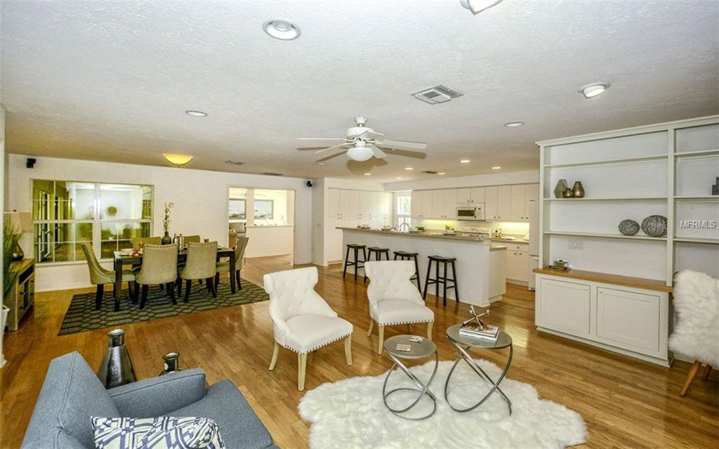 2133 ORIOLE DRIVE, SARASOTA, Florida 34239, 4 Bedrooms Bedrooms, 9 Rooms Rooms,3 BathroomsBathrooms,Residential,For sale,ORIOLE,A4207365