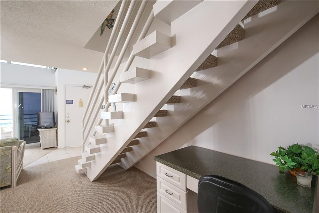 2400 N BEACH ROAD, ENGLEWOOD, Florida 34223, 3 Bedrooms Bedrooms, 7 Rooms Rooms,2 BathroomsBathrooms,Residential,For sale,BEACH,D5922834