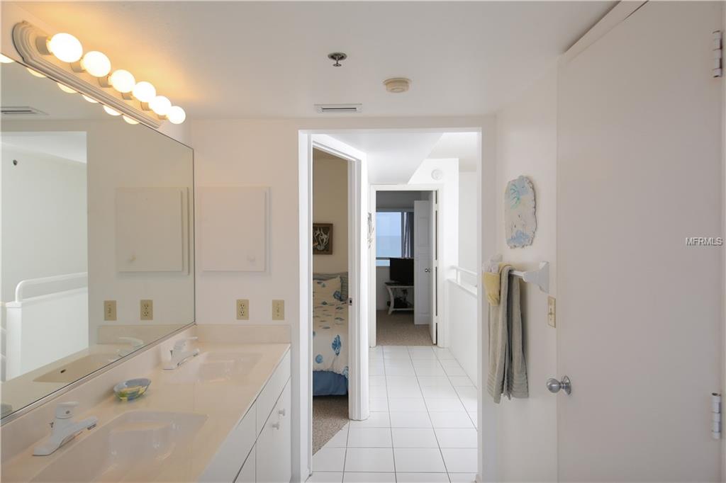 2400 N BEACH ROAD, ENGLEWOOD, Florida 34223, 3 Bedrooms Bedrooms, 7 Rooms Rooms,2 BathroomsBathrooms,Residential,For sale,BEACH,D5922834