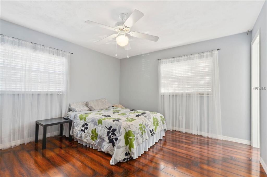 303 HERMITS TRAIL, ALTAMONTE SPRINGS, Florida 32701, 3 Bedrooms Bedrooms, 7 Rooms Rooms,2 BathroomsBathrooms,Residential,For sale,HERMITS,O5561229