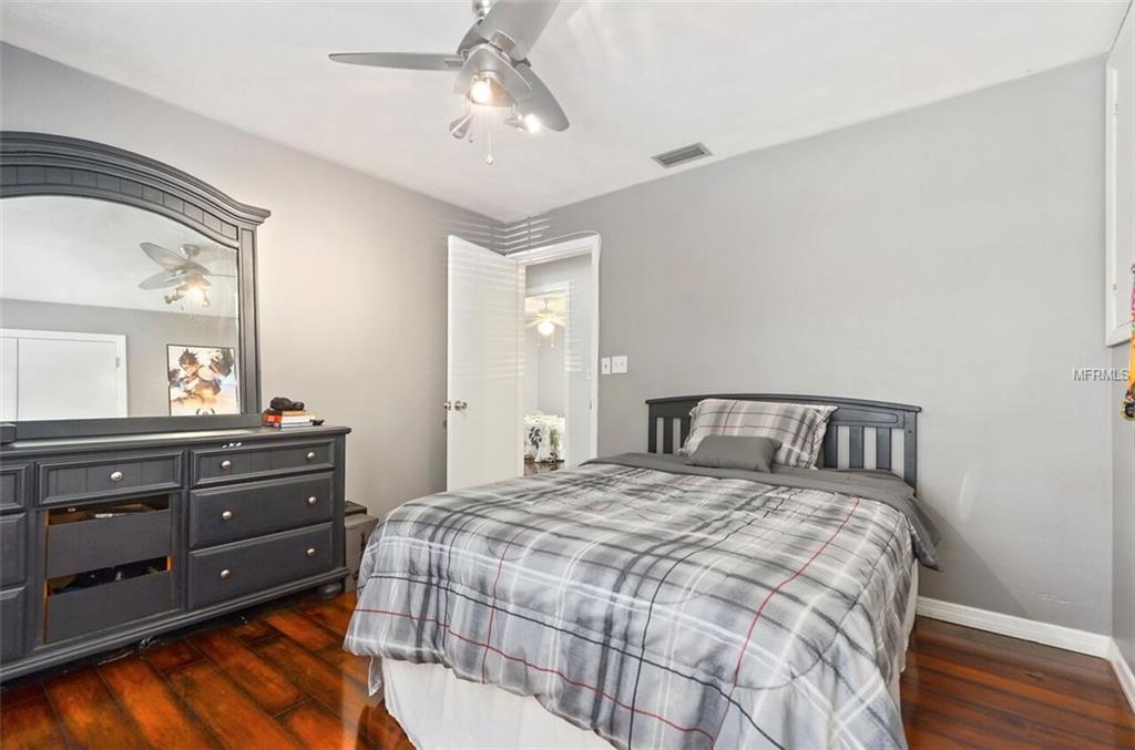 303 HERMITS TRAIL, ALTAMONTE SPRINGS, Florida 32701, 3 Bedrooms Bedrooms, 7 Rooms Rooms,2 BathroomsBathrooms,Residential,For sale,HERMITS,O5561229