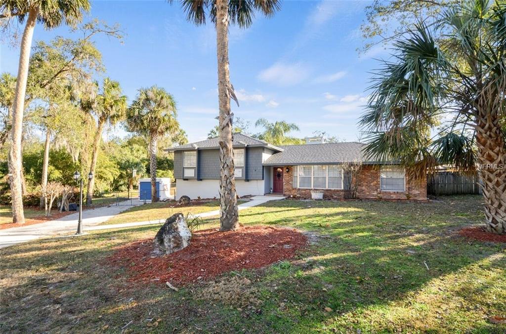 303 HERMITS TRAIL, ALTAMONTE SPRINGS, Florida 32701, 3 Bedrooms Bedrooms, 7 Rooms Rooms,2 BathroomsBathrooms,Residential,For sale,HERMITS,O5561229