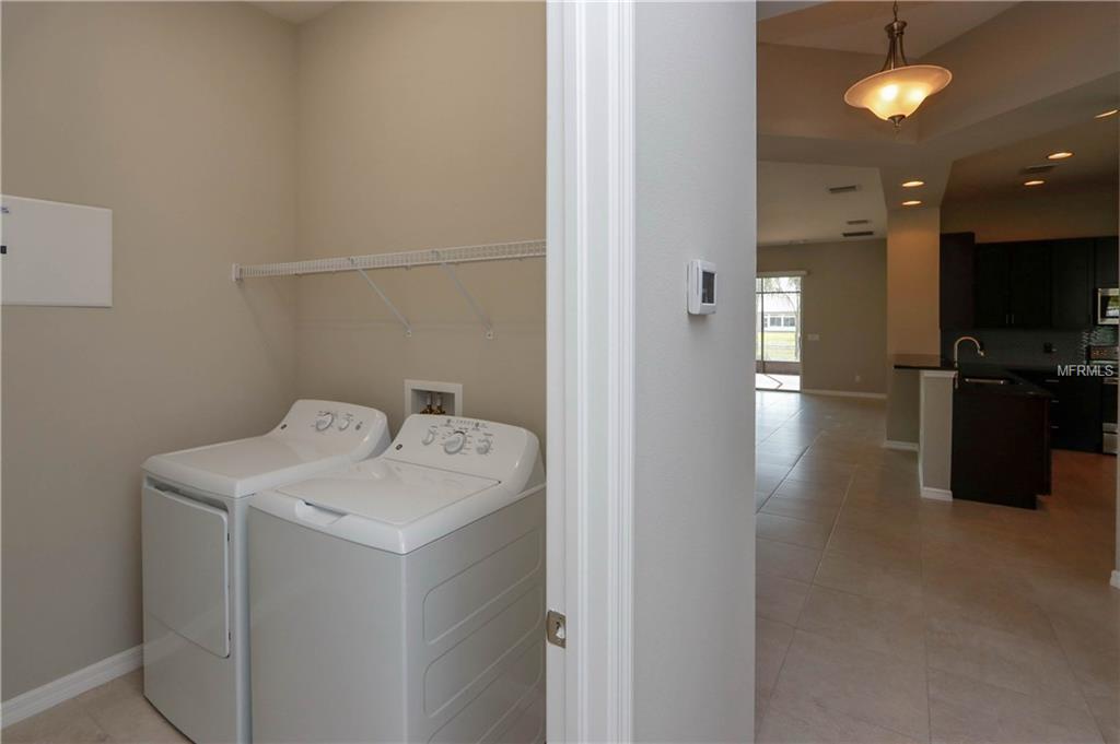 4842 SANDY GLEN WAY, WIMAUMA, Florida 33598, 2 Bedrooms Bedrooms, 6 Rooms Rooms,2 BathroomsBathrooms,Residential,For sale,SANDY GLEN,T2928361