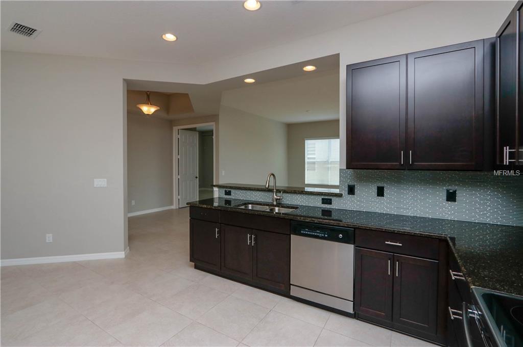 4842 SANDY GLEN WAY, WIMAUMA, Florida 33598, 2 Bedrooms Bedrooms, 6 Rooms Rooms,2 BathroomsBathrooms,Residential,For sale,SANDY GLEN,T2928361