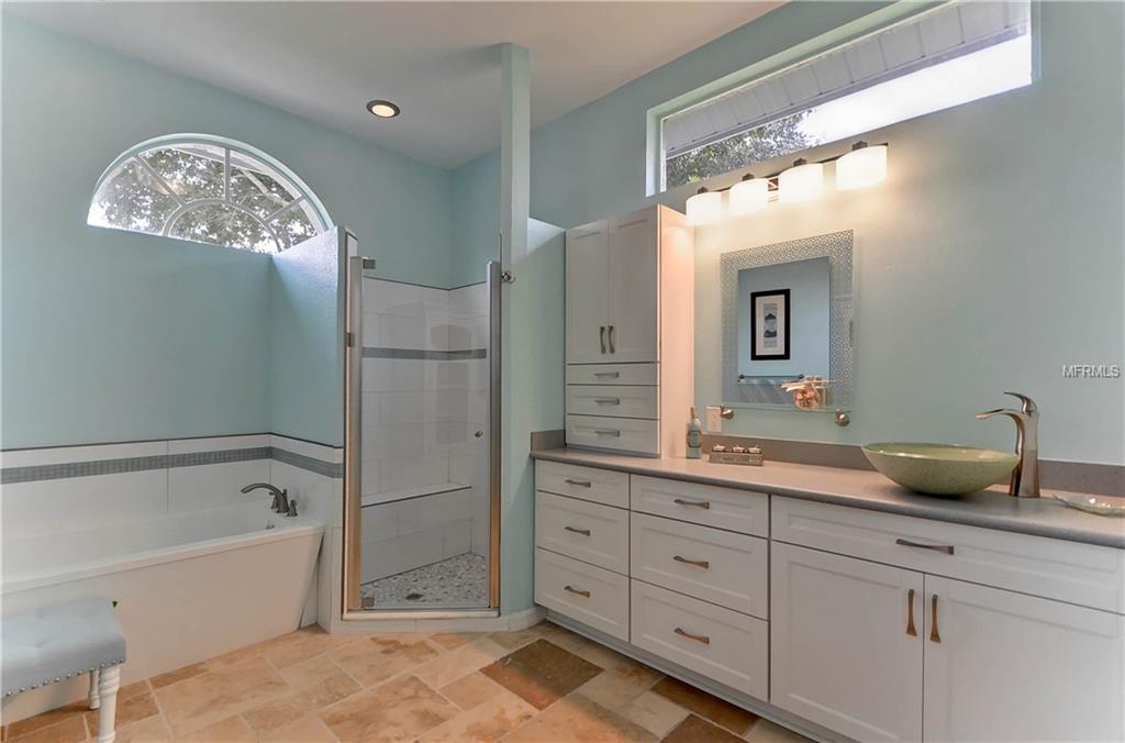 17009 WINNERS CIRCLE, ODESSA, Florida 33556, 4 Bedrooms Bedrooms, 9 Rooms Rooms,3 BathroomsBathrooms,Residential,For sale,WINNERS,T2905953