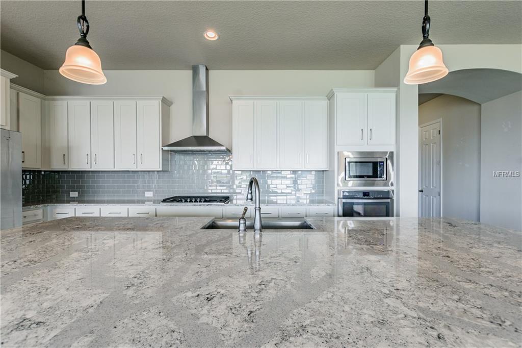 7221 HOURGLASS DRIVE, APOLLO BEACH, Florida 33572, 4 Bedrooms Bedrooms, 9 Rooms Rooms,3 BathroomsBathrooms,Residential,For sale,HOURGLASS,T2912784