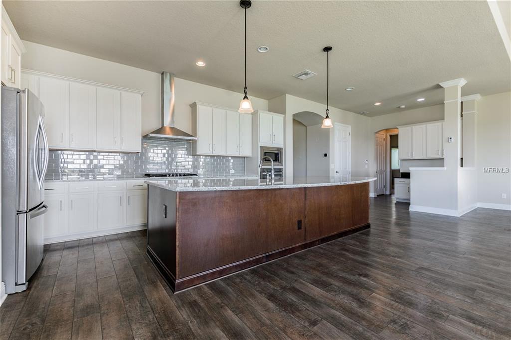 7221 HOURGLASS DRIVE, APOLLO BEACH, Florida 33572, 4 Bedrooms Bedrooms, 9 Rooms Rooms,3 BathroomsBathrooms,Residential,For sale,HOURGLASS,T2912784