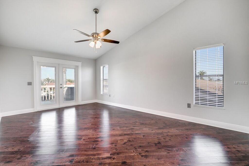 5025 CABRILLA COURT, NEW PORT RICHEY, Florida 34652, 3 Bedrooms Bedrooms, 3 Rooms Rooms,3 BathroomsBathrooms,Residential,For sale,CABRILLA,U7844142