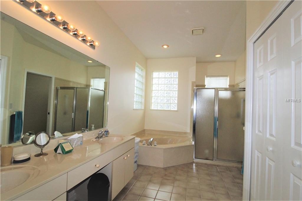 2240 NEW BEDFORD DRIVE, SUN CITY CENTER, Florida 33573, 3 Bedrooms Bedrooms, 6 Rooms Rooms,2 BathroomsBathrooms,Residential,For sale,NEW BEDFORD,T2927153