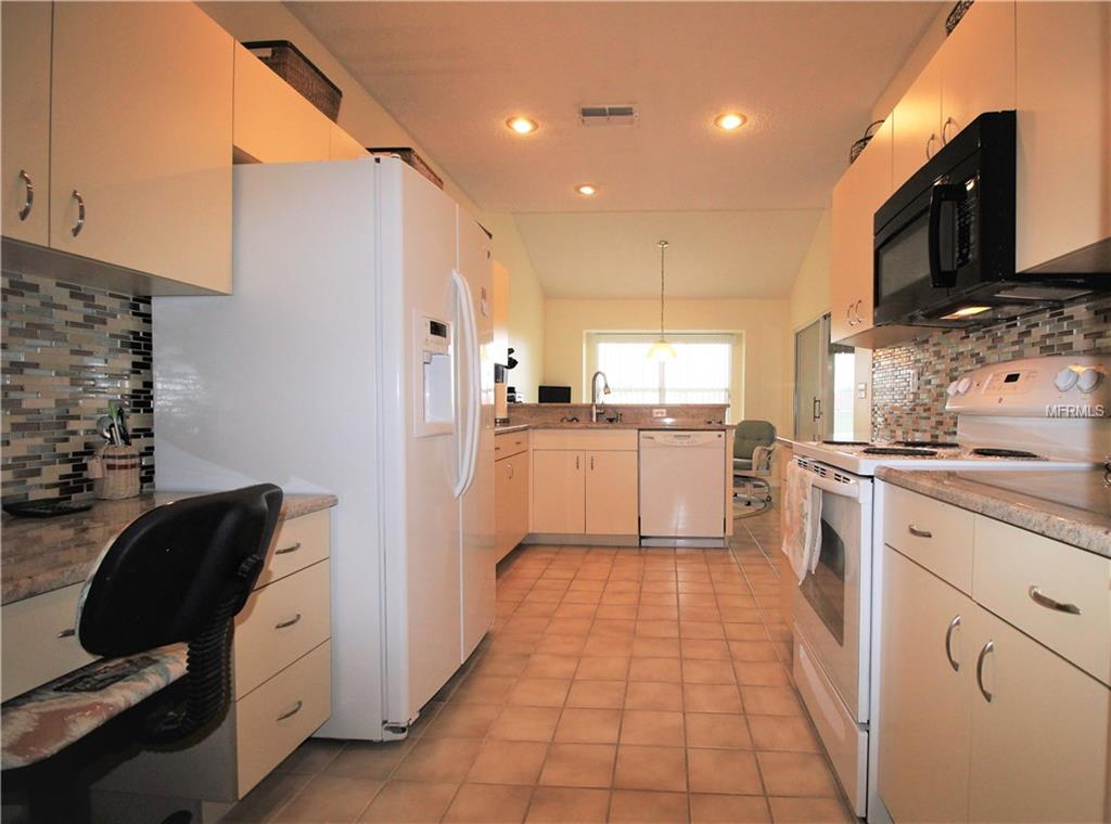 2240 NEW BEDFORD DRIVE, SUN CITY CENTER, Florida 33573, 3 Bedrooms Bedrooms, 6 Rooms Rooms,2 BathroomsBathrooms,Residential,For sale,NEW BEDFORD,T2927153