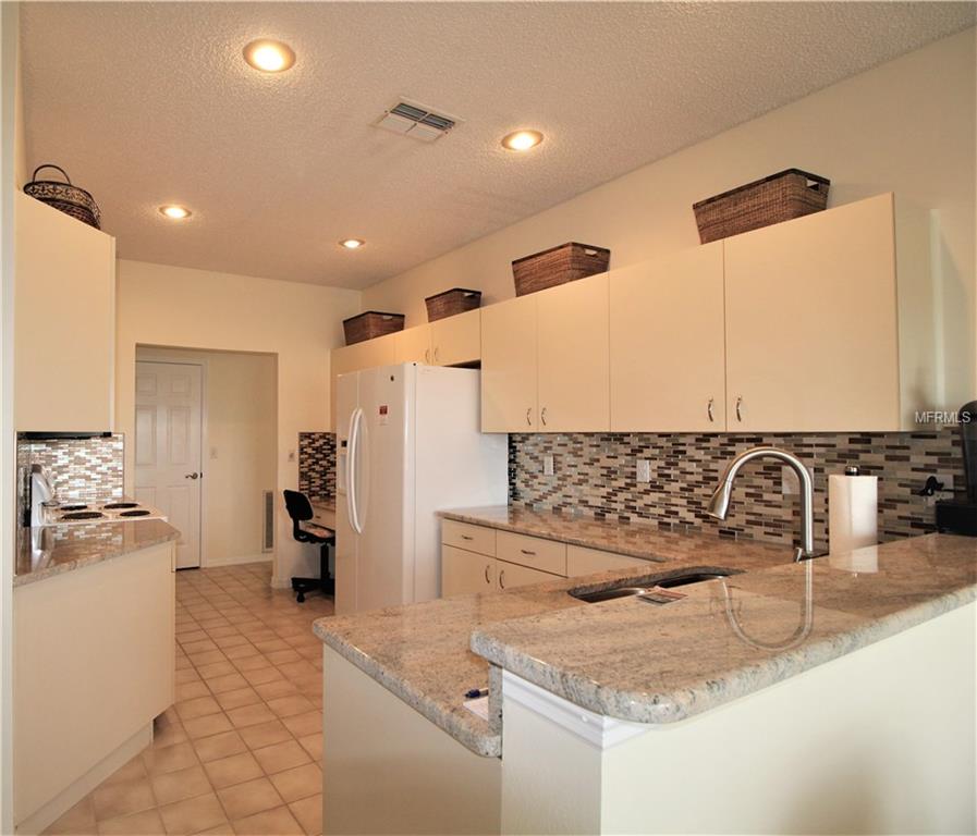 2240 NEW BEDFORD DRIVE, SUN CITY CENTER, Florida 33573, 3 Bedrooms Bedrooms, 6 Rooms Rooms,2 BathroomsBathrooms,Residential,For sale,NEW BEDFORD,T2927153