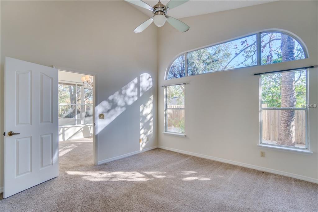 2711 GRANTHAM COURT, ORLANDO, Florida 32835, 3 Bedrooms Bedrooms, 7 Rooms Rooms,2 BathroomsBathrooms,Residential,For sale,GRANTHAM,O5561230