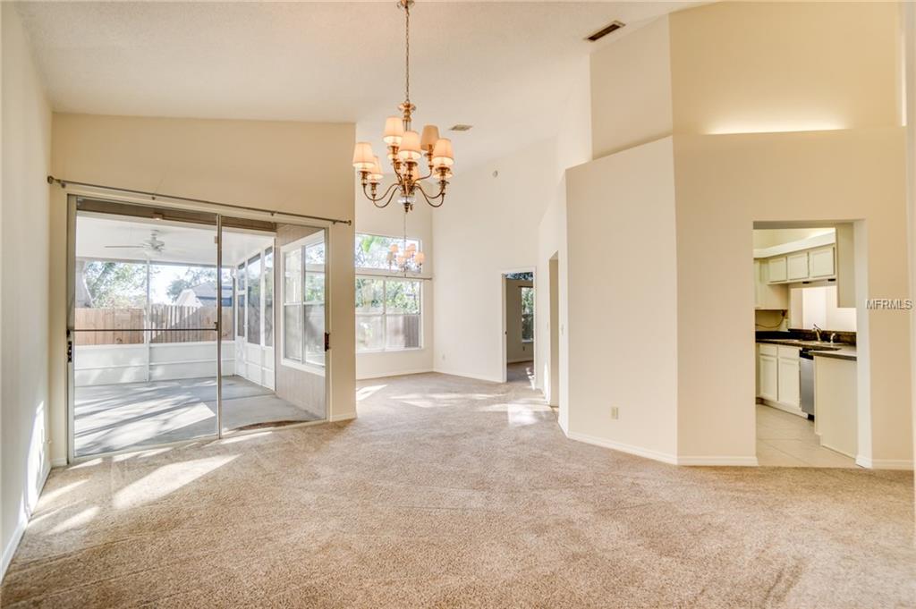 2711 GRANTHAM COURT, ORLANDO, Florida 32835, 3 Bedrooms Bedrooms, 7 Rooms Rooms,2 BathroomsBathrooms,Residential,For sale,GRANTHAM,O5561230