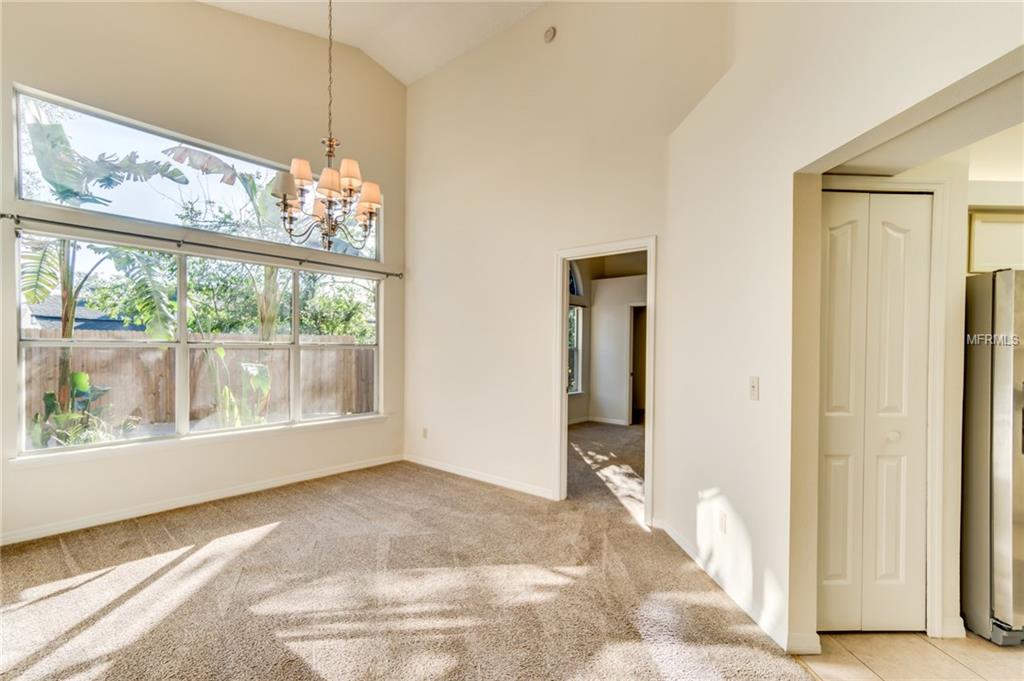 2711 GRANTHAM COURT, ORLANDO, Florida 32835, 3 Bedrooms Bedrooms, 7 Rooms Rooms,2 BathroomsBathrooms,Residential,For sale,GRANTHAM,O5561230