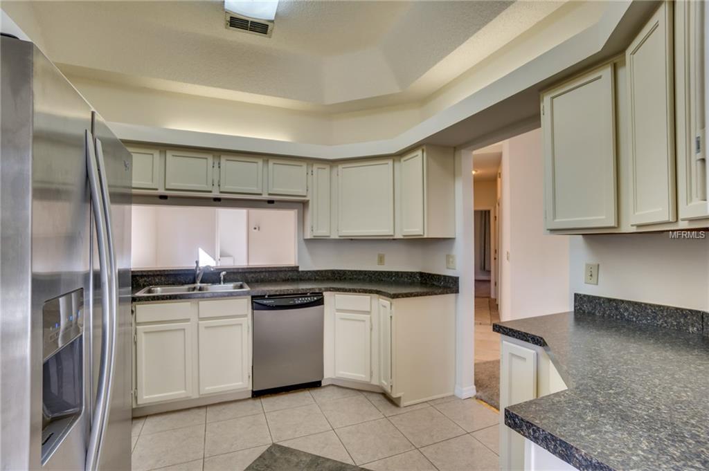 2711 GRANTHAM COURT, ORLANDO, Florida 32835, 3 Bedrooms Bedrooms, 7 Rooms Rooms,2 BathroomsBathrooms,Residential,For sale,GRANTHAM,O5561230