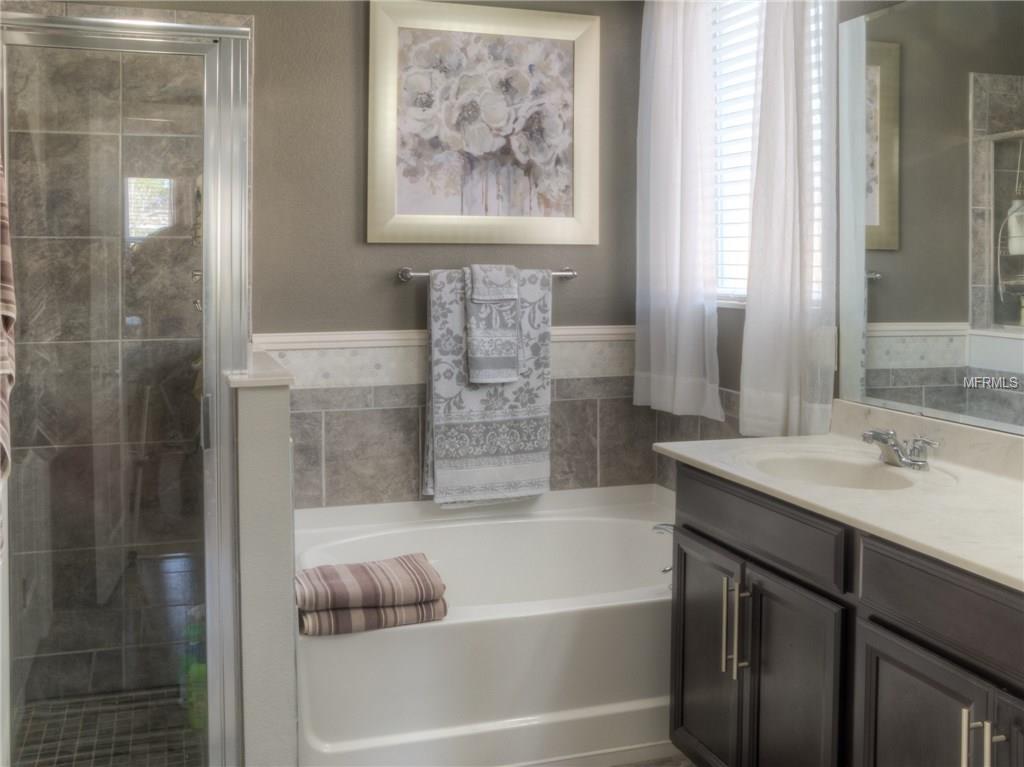 335 ORCHARD HILL STREET, DELAND, Florida 32724, 4 Bedrooms Bedrooms, 8 Rooms Rooms,3 BathroomsBathrooms,Residential,For sale,ORCHARD HILL,V4722949