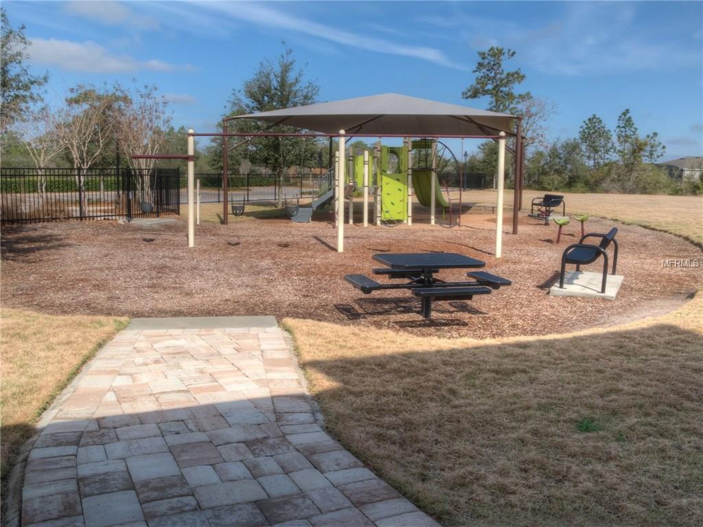 335 ORCHARD HILL STREET, DELAND, Florida 32724, 4 Bedrooms Bedrooms, 8 Rooms Rooms,3 BathroomsBathrooms,Residential,For sale,ORCHARD HILL,V4722949