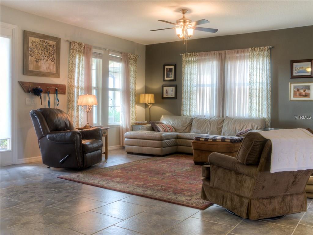 335 ORCHARD HILL STREET, DELAND, Florida 32724, 4 Bedrooms Bedrooms, 8 Rooms Rooms,3 BathroomsBathrooms,Residential,For sale,ORCHARD HILL,V4722949