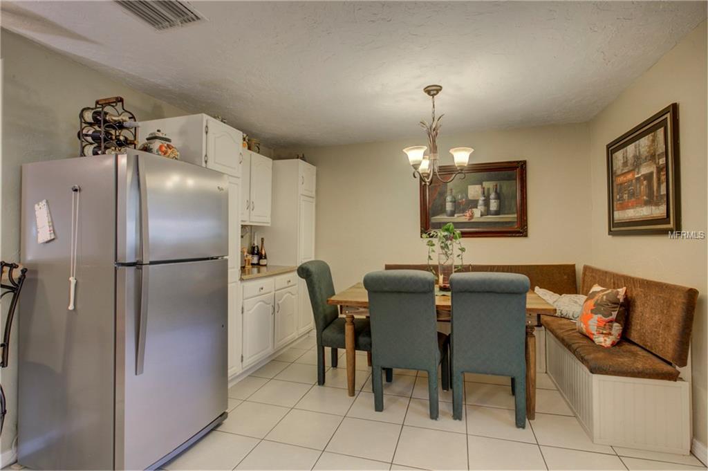 2127 S JEFFERSON AVENUE, SARASOTA, Florida 34239, 5 Bedrooms Bedrooms, 15 Rooms Rooms,2 BathroomsBathrooms,Residential,For sale,JEFFERSON,A4194755