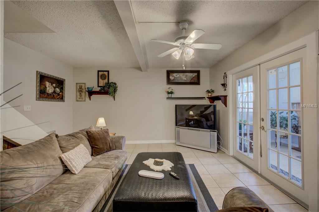 2127 S JEFFERSON AVENUE, SARASOTA, Florida 34239, 5 Bedrooms Bedrooms, 15 Rooms Rooms,2 BathroomsBathrooms,Residential,For sale,JEFFERSON,A4194755