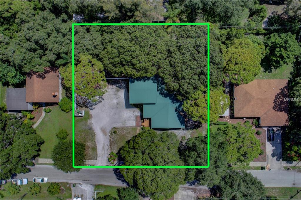 2127 S JEFFERSON AVENUE, SARASOTA, Florida 34239, 5 Bedrooms Bedrooms, 15 Rooms Rooms,2 BathroomsBathrooms,Residential,For sale,JEFFERSON,A4194755