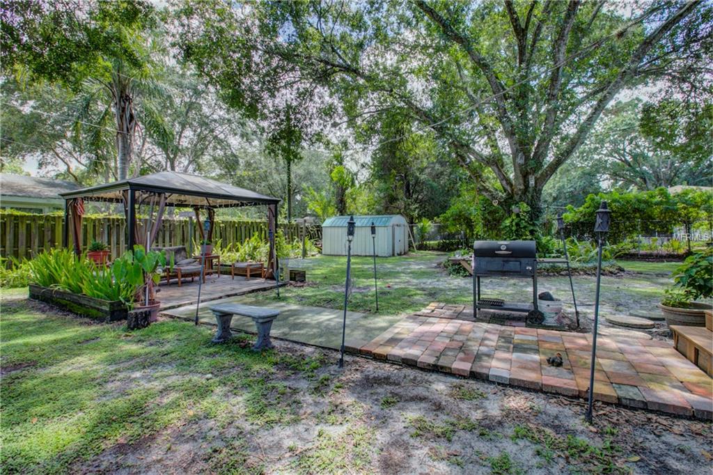 2127 S JEFFERSON AVENUE, SARASOTA, Florida 34239, 5 Bedrooms Bedrooms, 15 Rooms Rooms,2 BathroomsBathrooms,Residential,For sale,JEFFERSON,A4194755