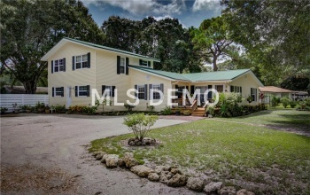 2127 S JEFFERSON AVENUE, SARASOTA, Florida 34239, 5 Bedrooms Bedrooms, 15 Rooms Rooms,2 BathroomsBathrooms,Residential,For sale,JEFFERSON,A4194755