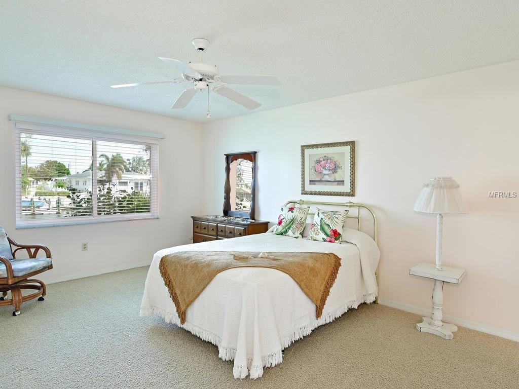 4601 MOUNT VERNON DRIVE, BRADENTON, Florida 34210, 2 Bedrooms Bedrooms, 5 Rooms Rooms,2 BathroomsBathrooms,Residential,For sale,MOUNT VERNON,A4197306