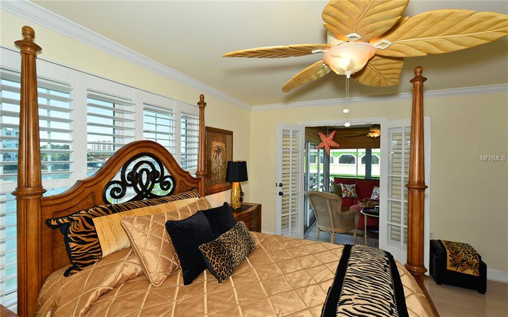 1548 STICKNEY POINT ROAD, SARASOTA, Florida 34231, 2 Bedrooms Bedrooms, 5 Rooms Rooms,2 BathroomsBathrooms,Residential,For sale,STICKNEY POINT,A4202415