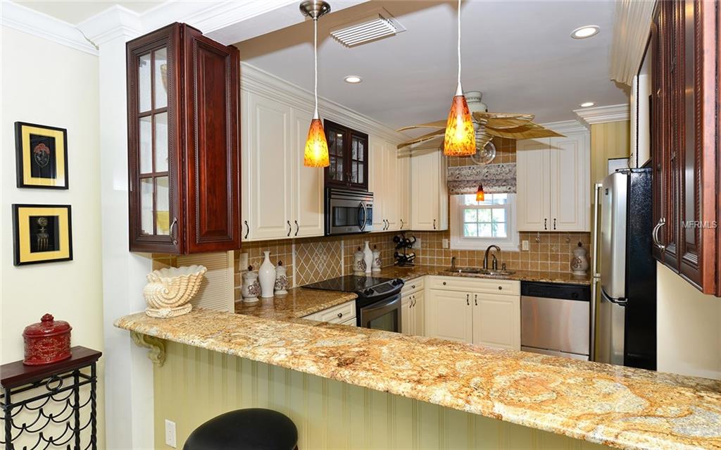 1548 STICKNEY POINT ROAD, SARASOTA, Florida 34231, 2 Bedrooms Bedrooms, 5 Rooms Rooms,2 BathroomsBathrooms,Residential,For sale,STICKNEY POINT,A4202415