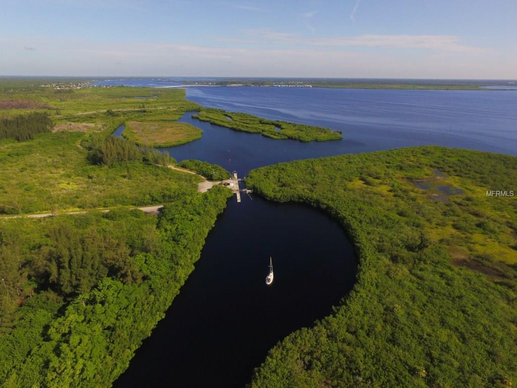 15180 LEIPZIG CIRCLE, PORT CHARLOTTE, Florida 33981, 4 Bedrooms Bedrooms, 11 Rooms Rooms,3 BathroomsBathrooms,Residential,For sale,LEIPZIG,D5921631
