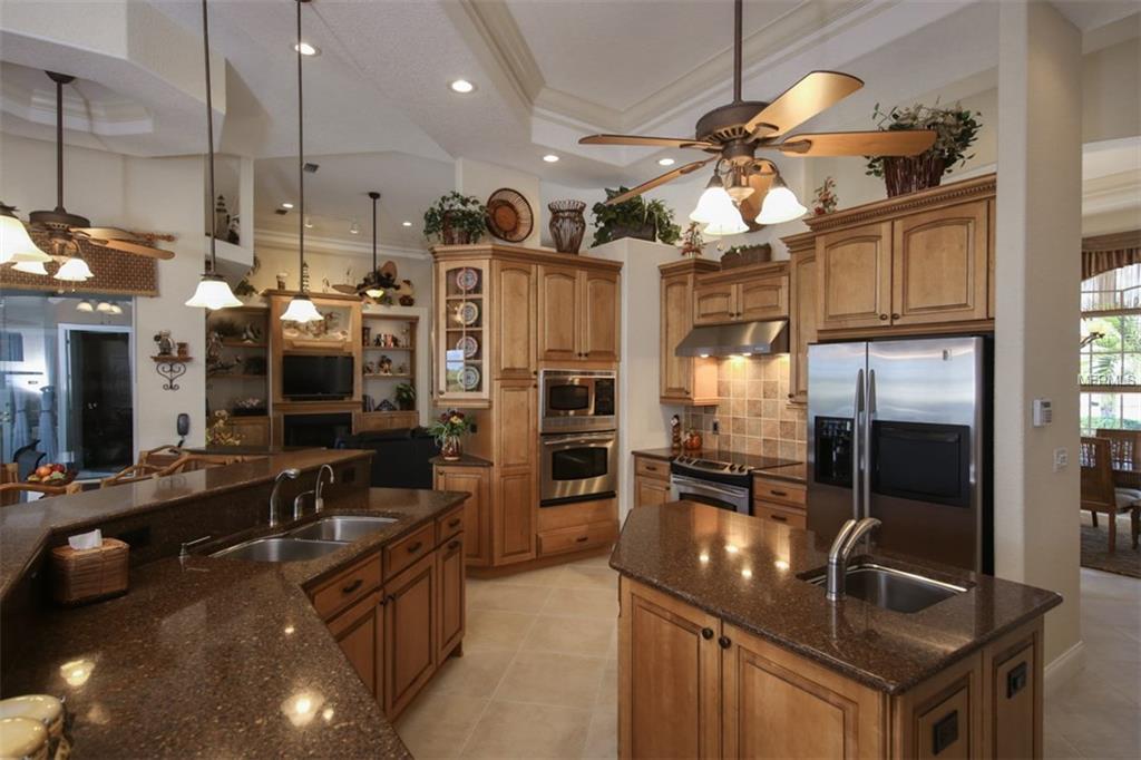 15180 LEIPZIG CIRCLE, PORT CHARLOTTE, Florida 33981, 4 Bedrooms Bedrooms, 11 Rooms Rooms,3 BathroomsBathrooms,Residential,For sale,LEIPZIG,D5921631