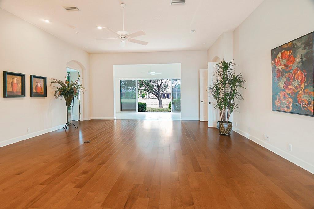 5138 97TH STREET E, BRADENTON, Florida 34211, 3 Bedrooms Bedrooms, 9 Rooms Rooms,2 BathroomsBathrooms,Residential,For sale,97TH,A4207912