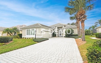 5138 97TH STREET E, BRADENTON, Florida 34211, 3 Bedrooms Bedrooms, 9 Rooms Rooms,2 BathroomsBathrooms,Residential,For sale,97TH,A4207912