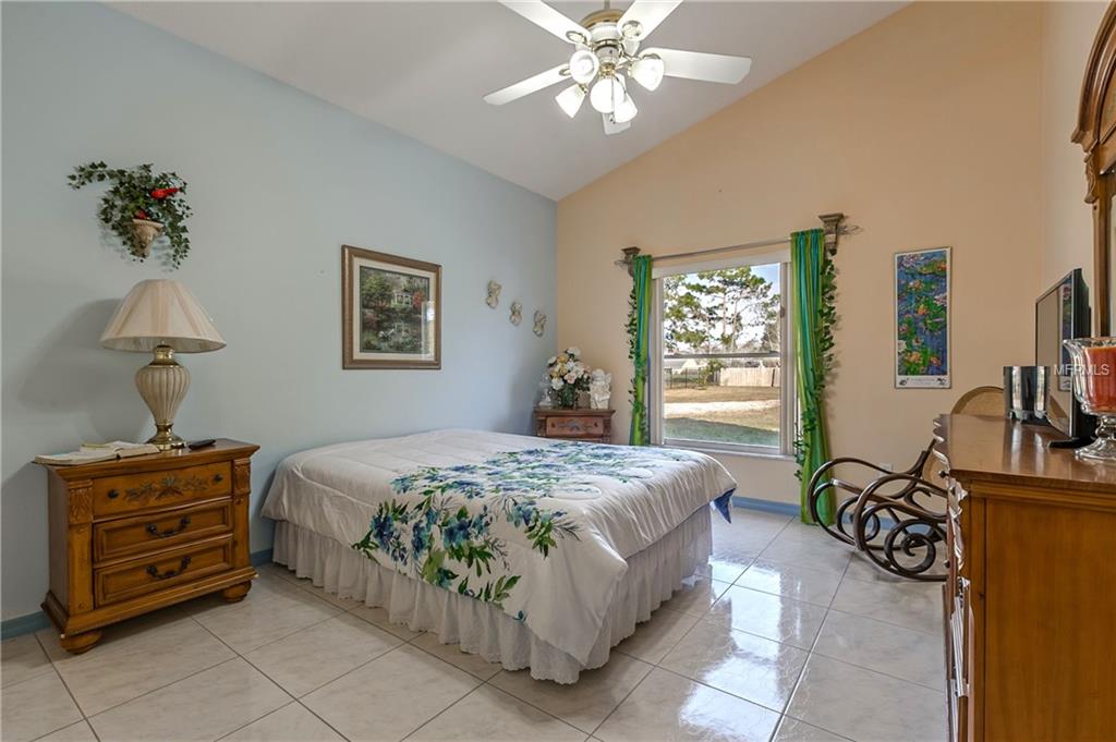 3555 S CHICKASAW TRAIL, ORLANDO, Florida 32829, 4 Bedrooms Bedrooms, 9 Rooms Rooms,2 BathroomsBathrooms,Residential,For sale,CHICKASAW,O5559659