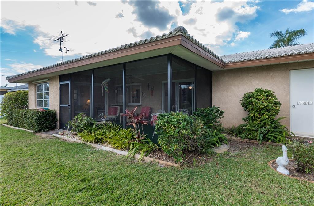 442 MEXICALI AVENUE, VENICE, Florida 34293, 2 Bedrooms Bedrooms, 8 Rooms Rooms,2 BathroomsBathrooms,Residential,For sale,MEXICALI,N5916253