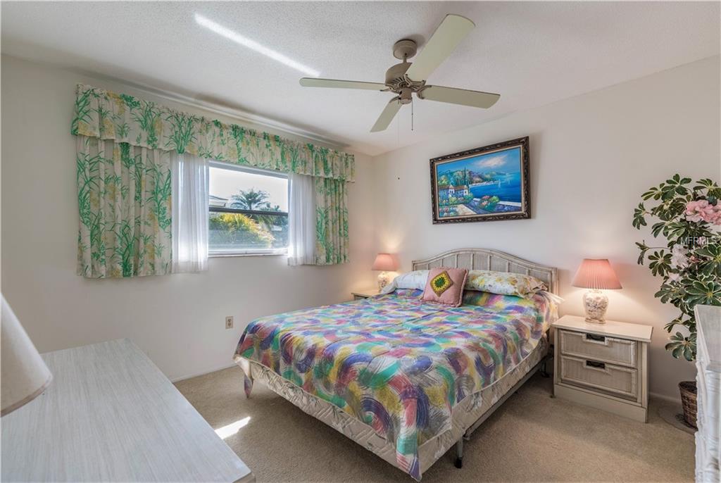 442 MEXICALI AVENUE, VENICE, Florida 34293, 2 Bedrooms Bedrooms, 8 Rooms Rooms,2 BathroomsBathrooms,Residential,For sale,MEXICALI,N5916253