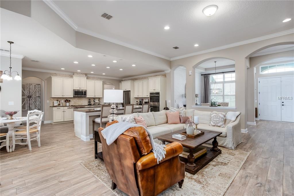 16045 HICKORY MARSH LANE, WINTER GARDEN, Florida 34787, 4 Bedrooms Bedrooms, 9 Rooms Rooms,3 BathroomsBathrooms,Residential,For sale,HICKORY MARSH,O5560612