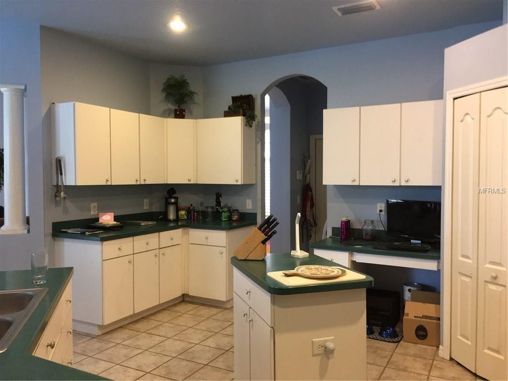 9914 COUNTRY CARRIAGE CIRCLE, RIVERVIEW, Florida 33569, 4 Bedrooms Bedrooms, 5 Rooms Rooms,3 BathroomsBathrooms,Residential,For sale,COUNTRY CARRIAGE,T2927848