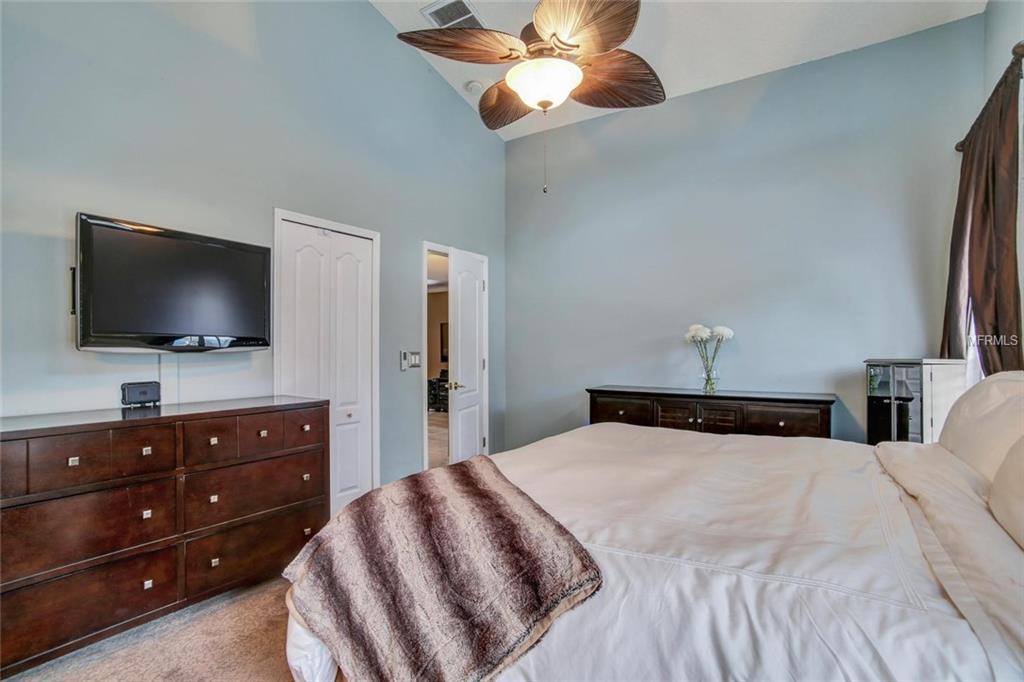 1240 BLUFFS CIRCLE, DUNEDIN, Florida 34698, 3 Bedrooms Bedrooms, 4 Rooms Rooms,2 BathroomsBathrooms,Residential,For sale,BLUFFS,U7847477