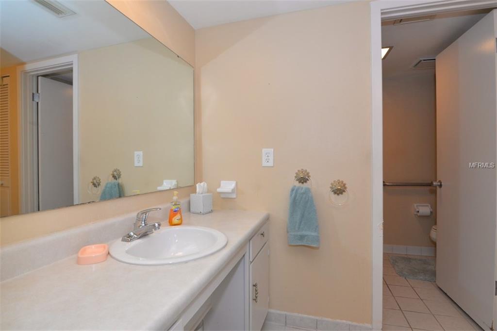 359 LAKE FAITH DRIVE, MAITLAND, Florida 32751, 3 Bedrooms Bedrooms, 7 Rooms Rooms,2 BathroomsBathrooms,Residential,For sale,LAKE FAITH,O5561973