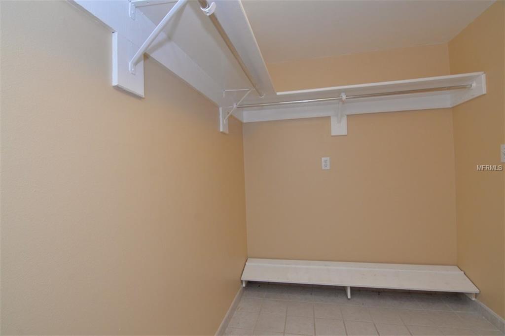 359 LAKE FAITH DRIVE, MAITLAND, Florida 32751, 3 Bedrooms Bedrooms, 7 Rooms Rooms,2 BathroomsBathrooms,Residential,For sale,LAKE FAITH,O5561973