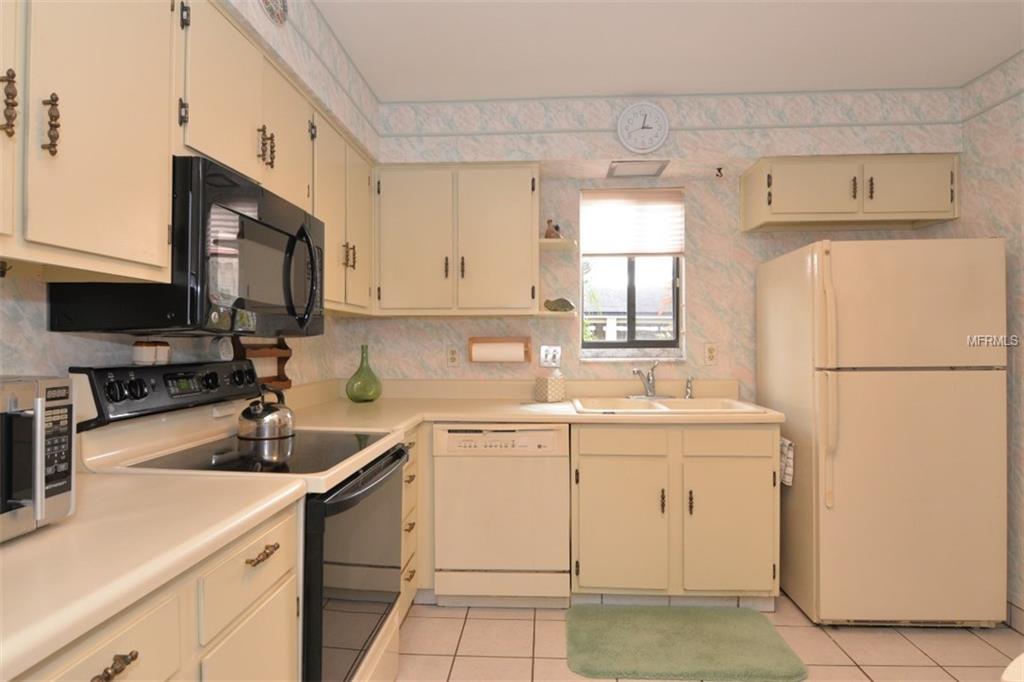 359 LAKE FAITH DRIVE, MAITLAND, Florida 32751, 3 Bedrooms Bedrooms, 7 Rooms Rooms,2 BathroomsBathrooms,Residential,For sale,LAKE FAITH,O5561973