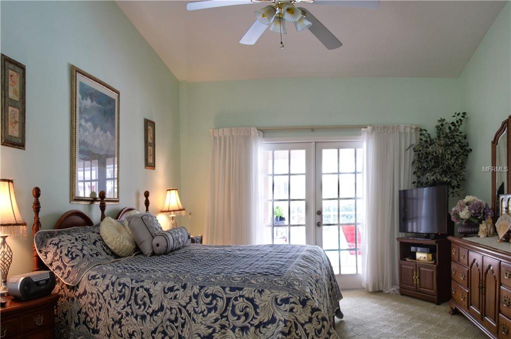 5497 OAKRIDGE DRIVE, PALM HARBOR, Florida 34685, 4 Bedrooms Bedrooms, 8 Rooms Rooms,3 BathroomsBathrooms,Residential,For sale,OAKRIDGE,U7840694