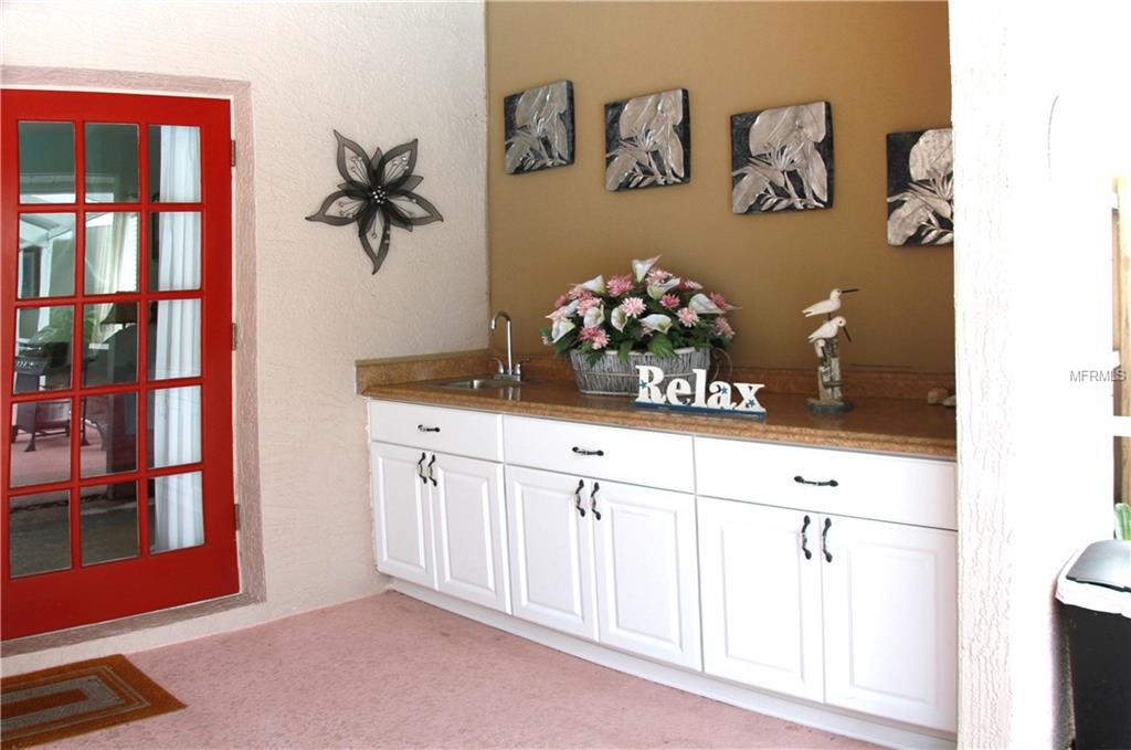 5497 OAKRIDGE DRIVE, PALM HARBOR, Florida 34685, 4 Bedrooms Bedrooms, 8 Rooms Rooms,3 BathroomsBathrooms,Residential,For sale,OAKRIDGE,U7840694