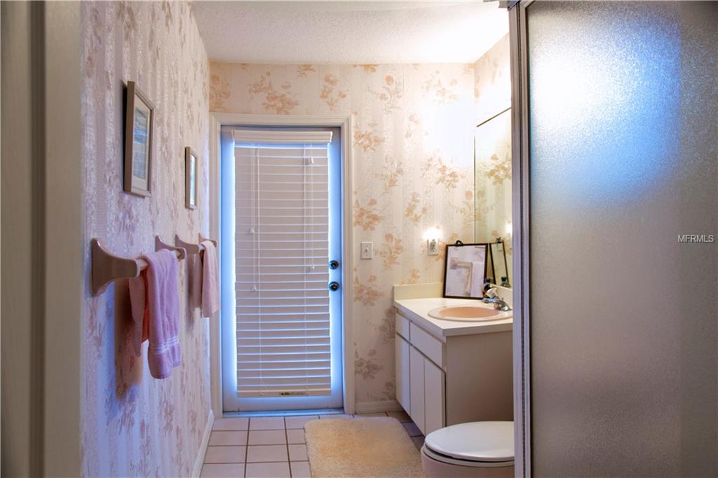 5497 OAKRIDGE DRIVE, PALM HARBOR, Florida 34685, 4 Bedrooms Bedrooms, 8 Rooms Rooms,3 BathroomsBathrooms,Residential,For sale,OAKRIDGE,U7840694