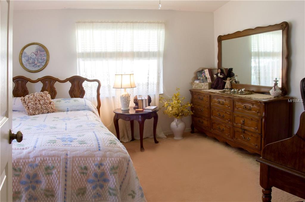 5497 OAKRIDGE DRIVE, PALM HARBOR, Florida 34685, 4 Bedrooms Bedrooms, 8 Rooms Rooms,3 BathroomsBathrooms,Residential,For sale,OAKRIDGE,U7840694